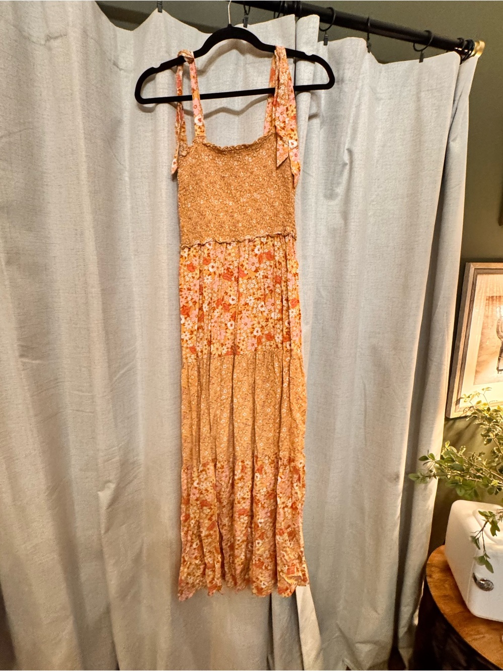 City Triangles Floral Tie-Shoulder Maxi Dress in Peach and Cream